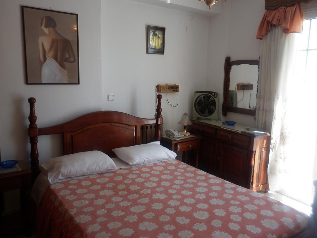 Miramare Hotel Lakkíon Chambre photo